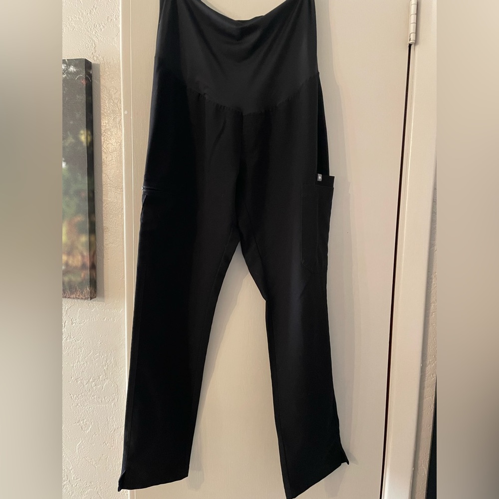 Medium Figs Maternity Scrub Pants